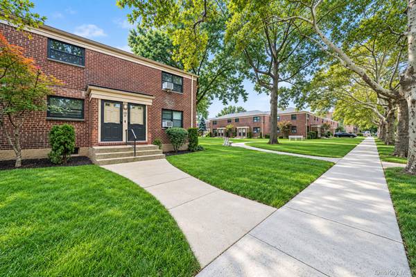 218-02 73rd AVE #397A1, Oakland Gardens, NY 11364