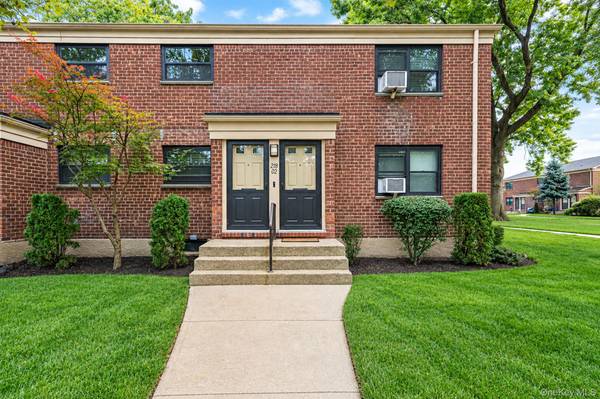 218-02 73rd AVE #397A1, Oakland Gardens, NY 11364