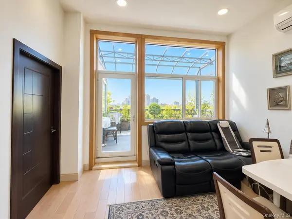 4142 College Point BLVD #7B, Flushing, NY 11355