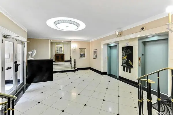 71-36 110th ST #6/H, Forest Hills, NY 11375