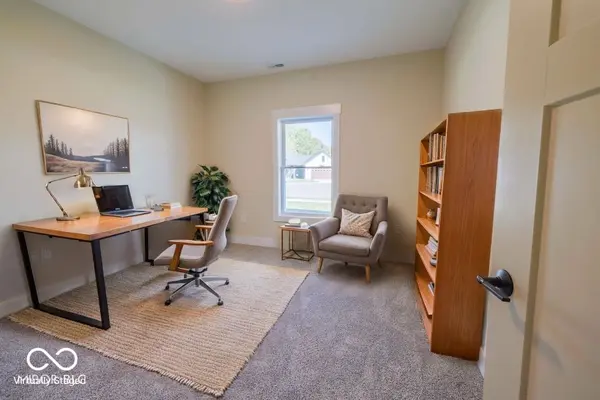 534 E Dogwood CT, Spencer, IN 47460