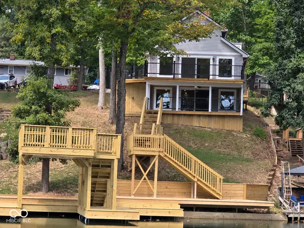 6409 Robin DR, Nineveh, IN 46164