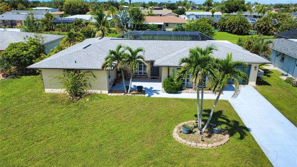 12 GOLFVIEW RD, Rotonda West, FL 33947
