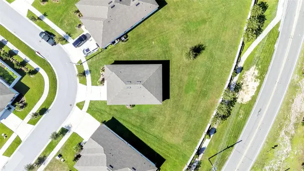 1050 MICHELANGELO LN, Winter Haven, FL 33884