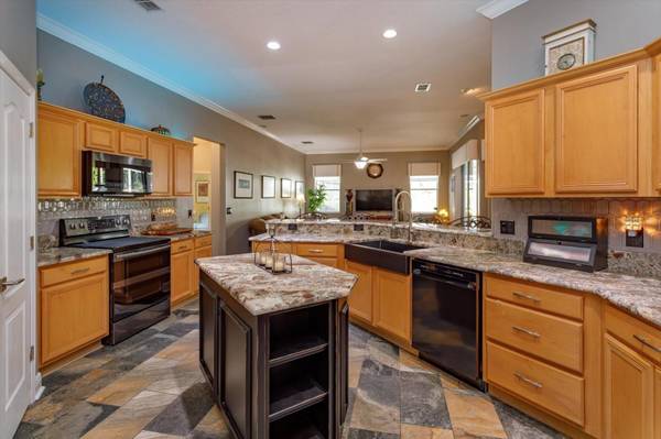 536 AVON GLADE PL, Sanford, FL 32771