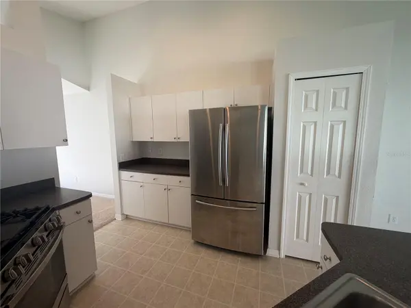 16005 STAGS LEAP DR, Lutz, FL 33559
