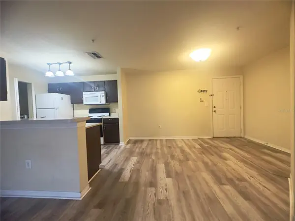 5451 VINELAND RD #2201, Orlando, FL 32811
