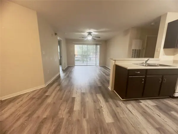 5451 VINELAND RD #2201, Orlando, FL 32811