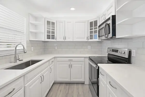 202 BEDFORD TRL #113, Sun City Center, FL 33573