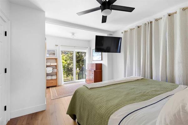 104 6TH AVE, St Pete Beach, FL, 33706 photo 25