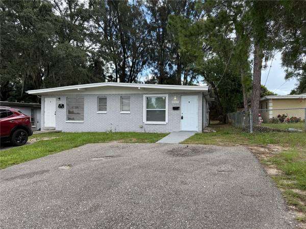 8707 N MANDARINE PL #B, Tampa, FL 33617