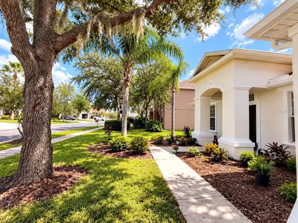 27042 FIREBUSH DR, Wesley Chapel, FL 33544