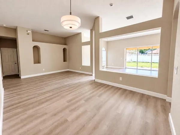 27042 FIREBUSH DR, Wesley Chapel, FL 33544