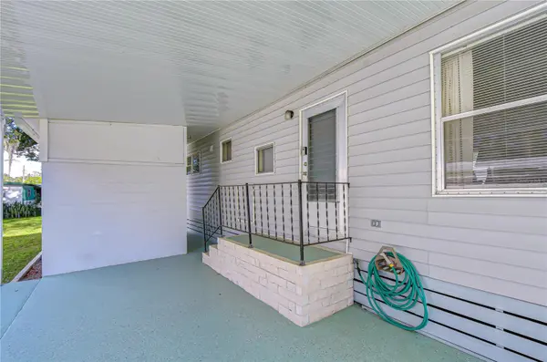 6128 RIDGEWOOD DR, Zephyrhills, FL 33542