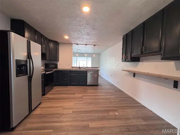 12 Newell LN, Hannibal, MO 63401