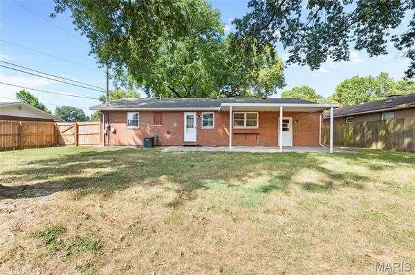 3128 Princeton DR, Granite City, IL 62040