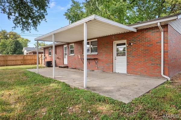 3128 Princeton DR, Granite City, IL 62040