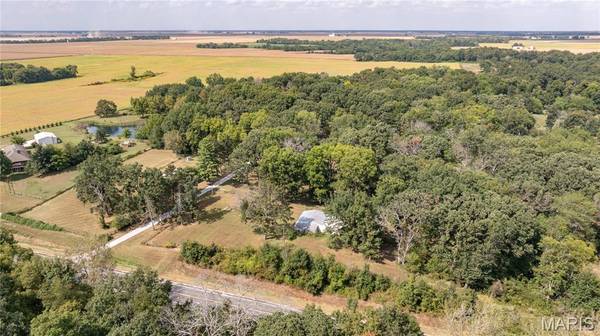 13390 Staunton Bunker Hill RD, Bunker Hill, IL 62014