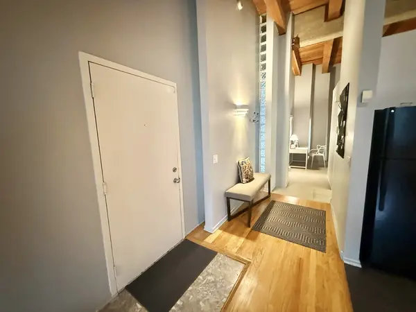 1122 W Newport AVE #1A, Chicago, IL 60657