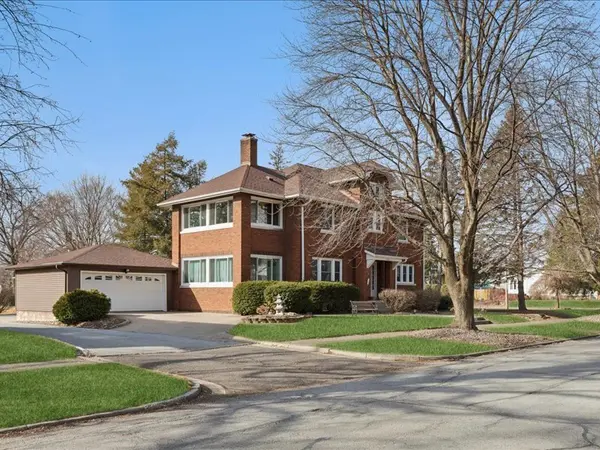 2311 12th ST, Moline, IL 61265
