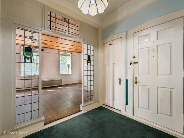 556 W Arlington PL #3, Chicago, IL 60614