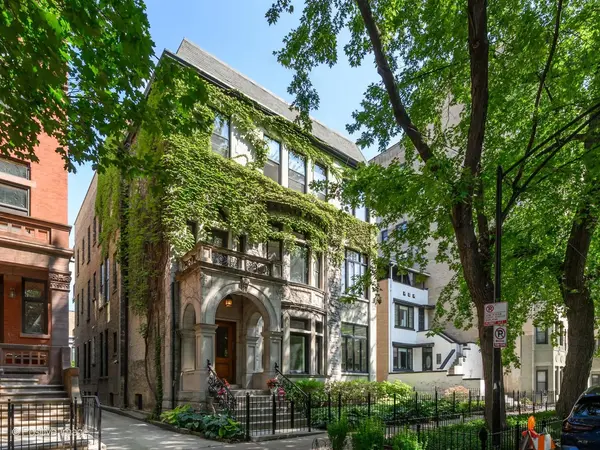 556 W Arlington PL #3, Chicago, IL 60614