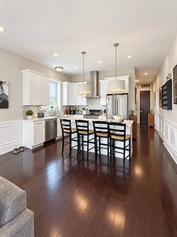 2518 W Division AVE #3W, Chicago, IL 60622