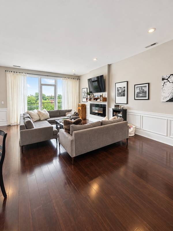 2518 W Division AVE #3W, Chicago, IL 60622