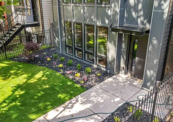 6150 S Saint Lawrence AVE #2, Chicago, IL 60637
