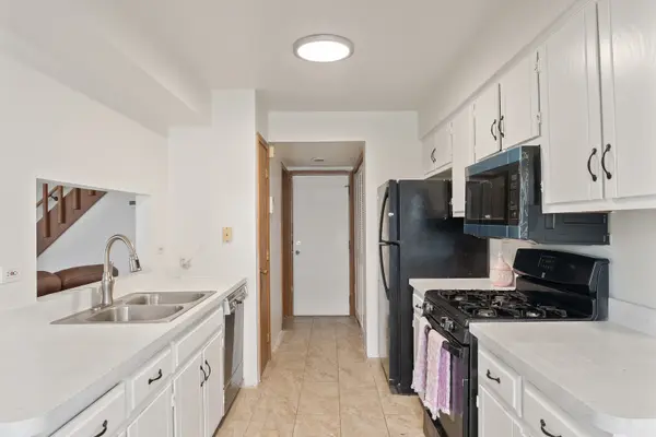 19401 Hickory PL, Country Club Hills, IL 60478