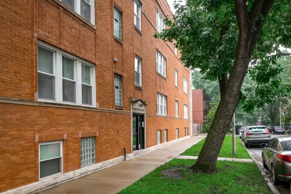3722 W Altgeld ST #2E, Chicago, IL 60647