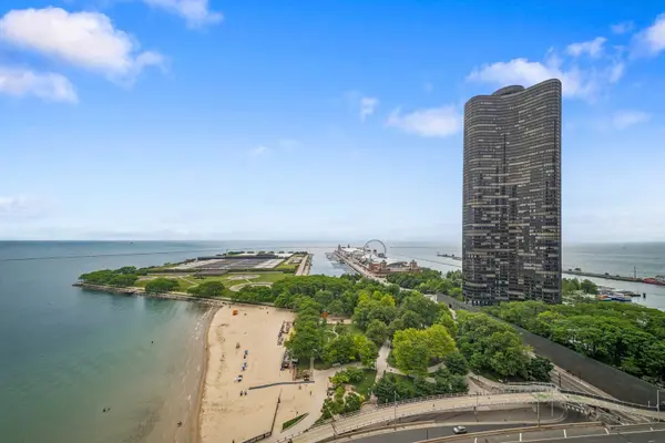 600 N Lake Shore DR #2011, Chicago, IL 60611