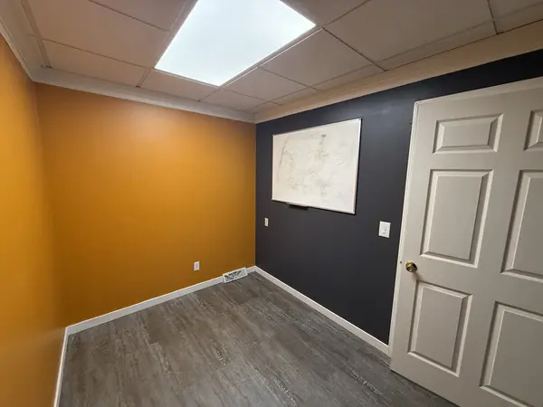 1224 E 37th ST, Davenport, IA 52807