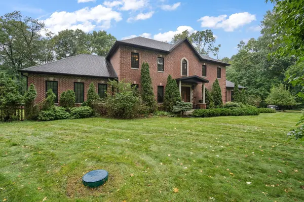 166 Garden ST, La Porte, IN 46350