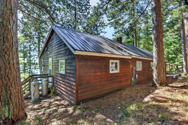 46552 County Road 346, Bovey, MN 55709