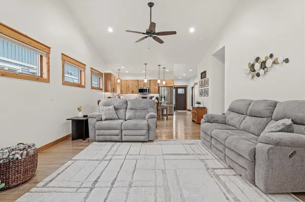 3563 Newcastle DR, River Falls, WI 54022