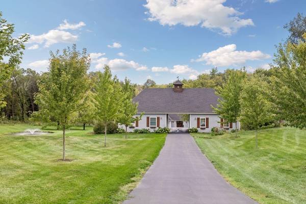 6055 Painter RD, Minnetrista, MN 55364