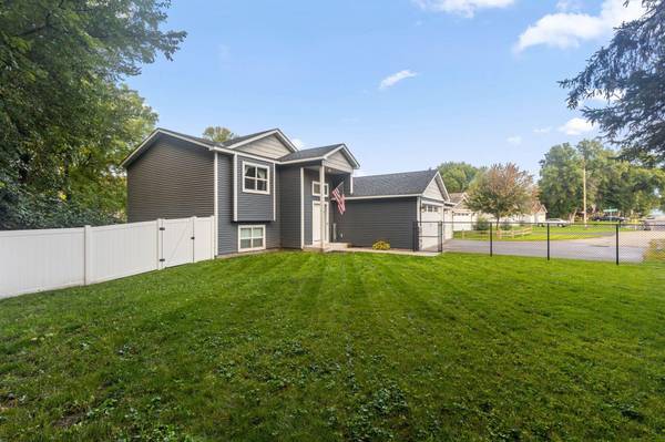 111 3rd AVE SW, Isanti, MN 55040