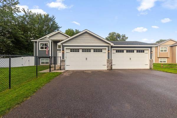 111 3rd AVE SW, Isanti, MN 55040