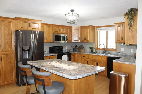 705 Eagle DR SW, Melrose, MN 56352