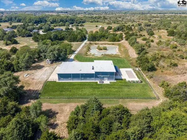 3400 N Buhler Rd, Buhler, KS 67522