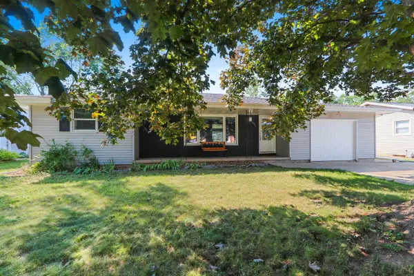 2354 EAST RIVER DR, Green Bay, WI 54301-2002