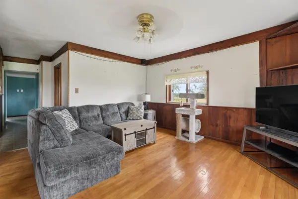 N9173 HOLLY RD, Saint Cloud, WI 53079