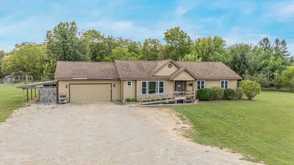801 SIMON ST, Wild Rose, WI 54984