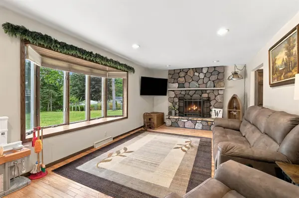 416 S HARRISON ST, Waupaca, WI 54981