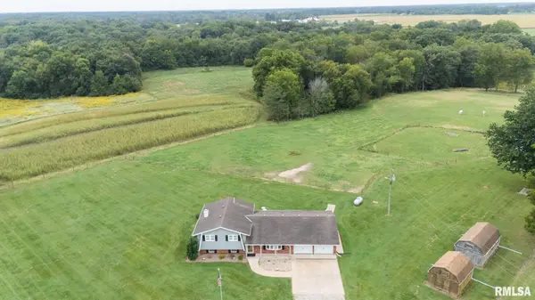 29249 N BITNER RD, Glasford, IL 61533