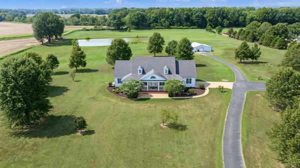 2248 Arlan Reason Rd, Bells, TN 38006
