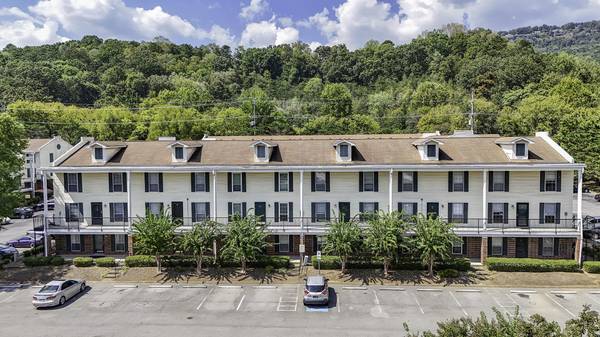 900 Mountain Creek Road #135, Chattanooga, TN 37405