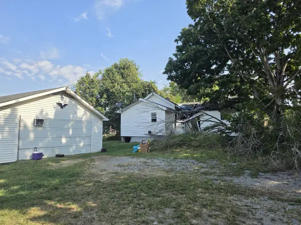 1205 E Church St, Orlinda, TN 37141