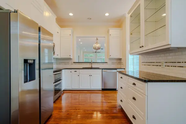712 Maple Point Dr, Cookeville, TN 38501